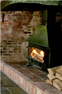 Mill Cottage - fireplace